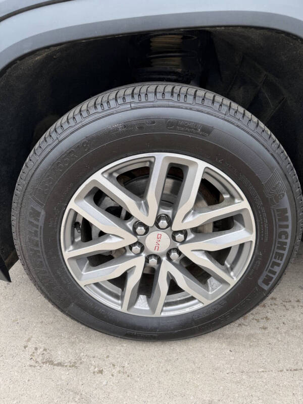 2019 GMC Acadia SLE-2