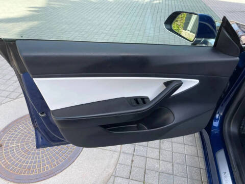 2019 Tesla Model 3 Standard Range Plus