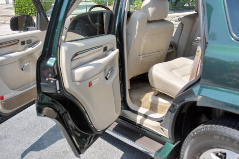 2002 Cadillac Escalade