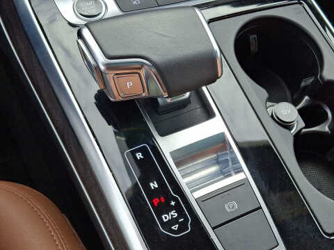 2021 Audi Q8 quattro Premium Plus 55 TFSI