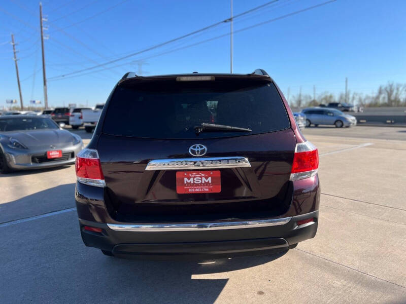 2011 Toyota Highlander SE