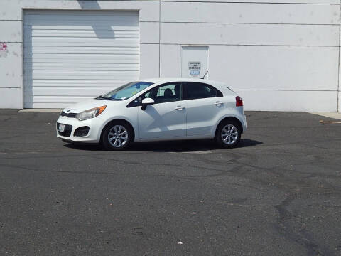 2014 Kia Rio 5-Door for sale at Crow`s Auto Sales in San Jose CA