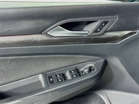 2022 Volkswagen Golf GTI SE