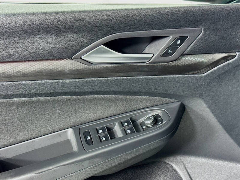 2022 Volkswagen Golf GTI SE