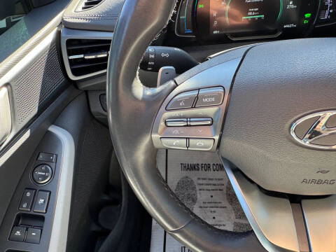 2022 Hyundai Ioniq Hybrid SE