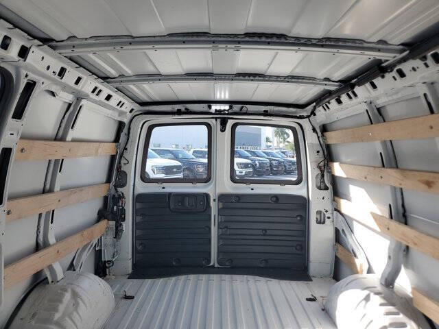 2024 Chevrolet Express 2500