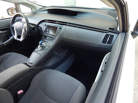 2010 Toyota Prius III