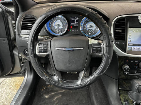 2011 Chrysler 300 C