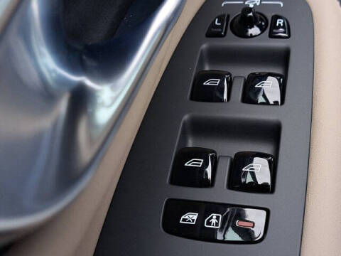 2026 Volvo XC90 T8 Plus 7P