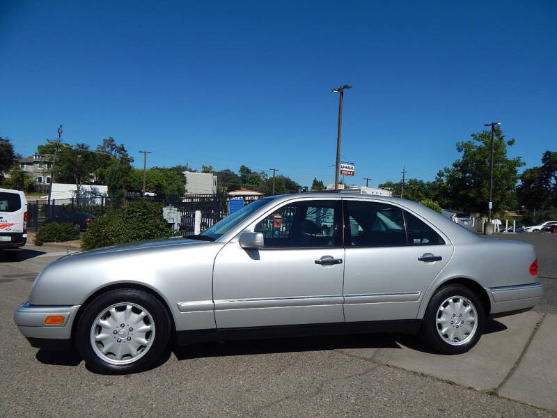 1999 Mercedes-Benz E-Class E 320