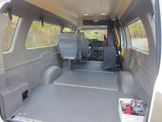 2011 Ford E-Series E-250