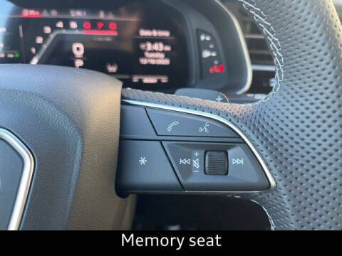 2026 Audi SQ7 4.0T quattro Premium Plus