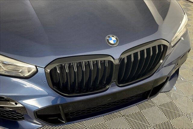 2022 BMW X5 M50i
