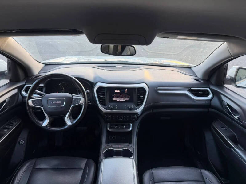2020 GMC Acadia SLT