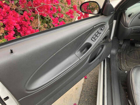 2003 Ford Mustang Premium