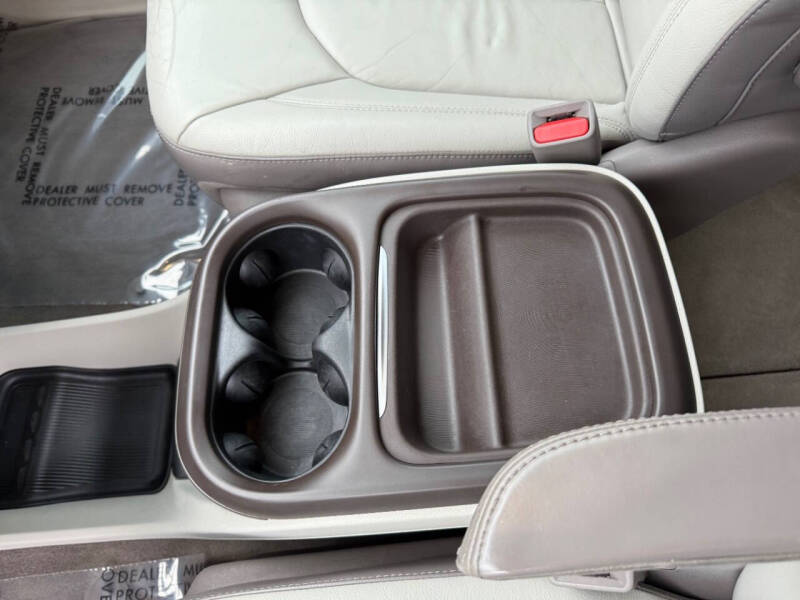 2017 Chrysler Pacifica Touring-L