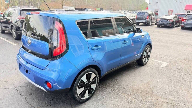 2019 Kia Soul +
