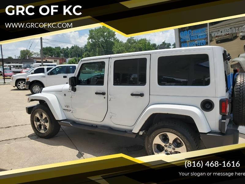 2017 Jeep Wrangler Unlimited for sale at GRC OF KC in Gladstone MO