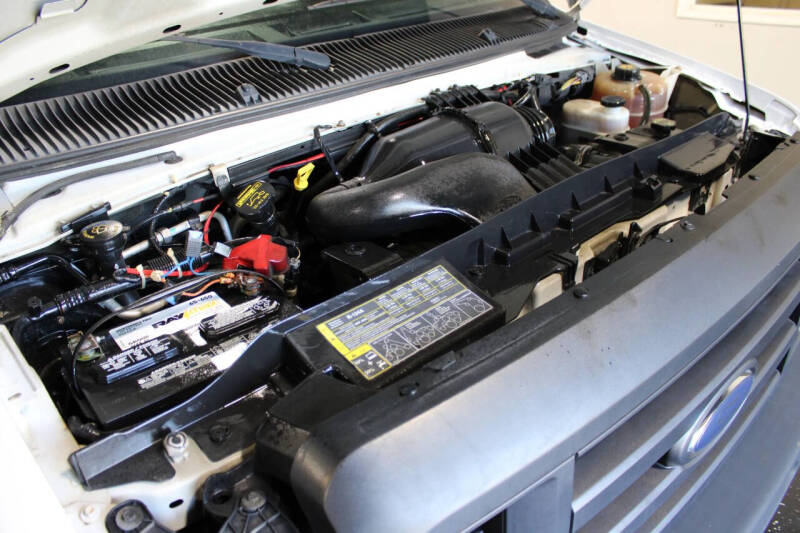 2009 Ford E-Series E-350 SD