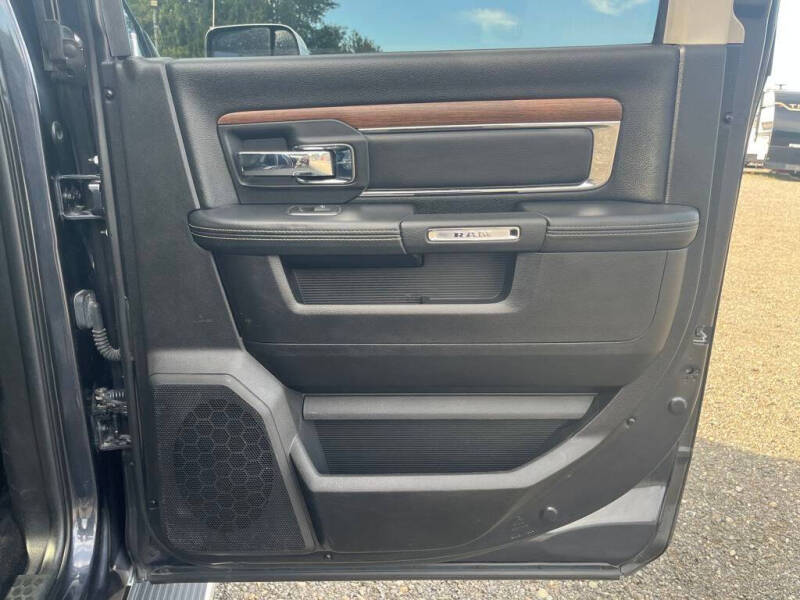 2016 RAM 1500 Laramie