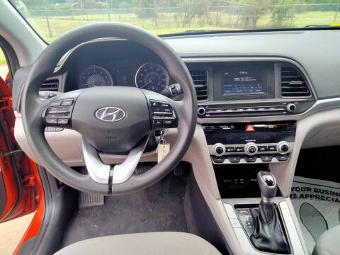 2020 Hyundai Elantra SE