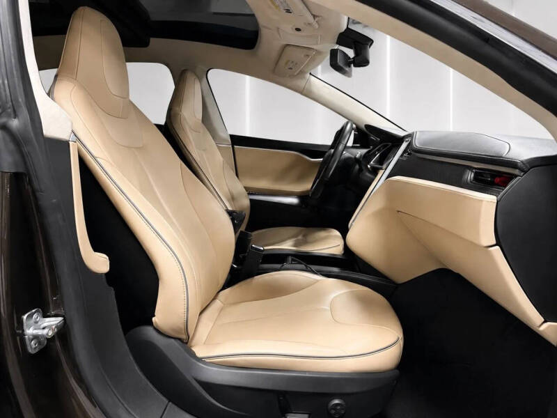 2012 Tesla Model S