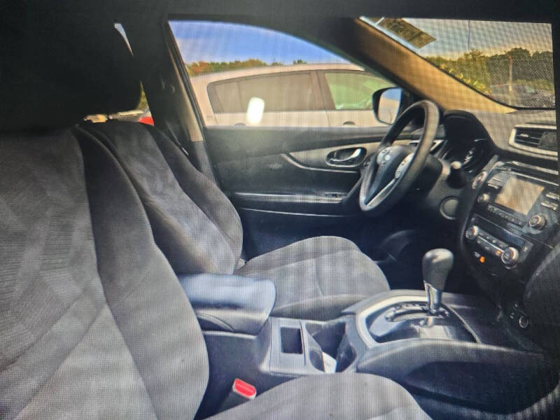 2016 Nissan Rogue SV