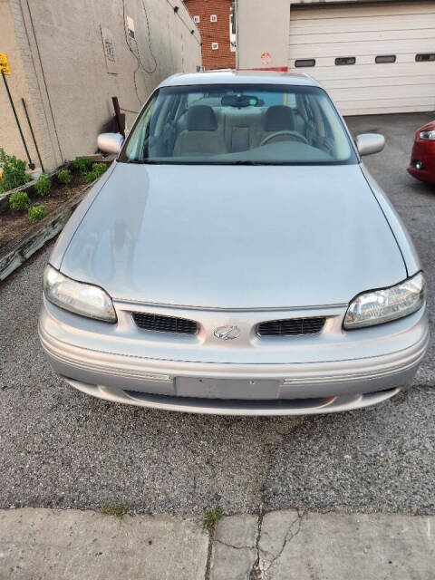 1998 Oldsmobile Cutlass for sale at Uptown Diplomat Motor Cars in BALTIMORE, MD