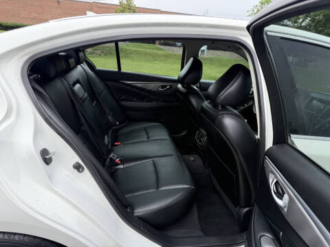 2014 Infiniti Q50