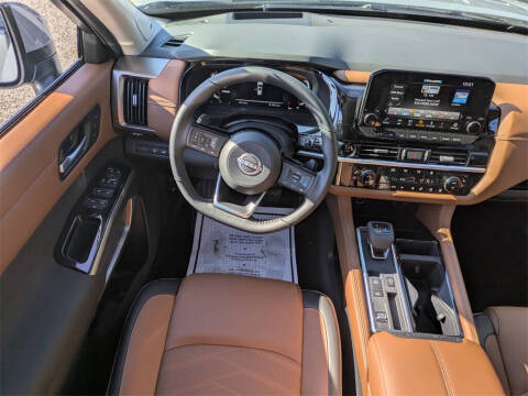 2025 Nissan Pathfinder Platinum