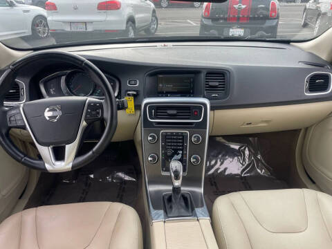 2015 Volvo S60 T5 Drive-E Premier