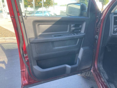 2017 RAM 1500 Express