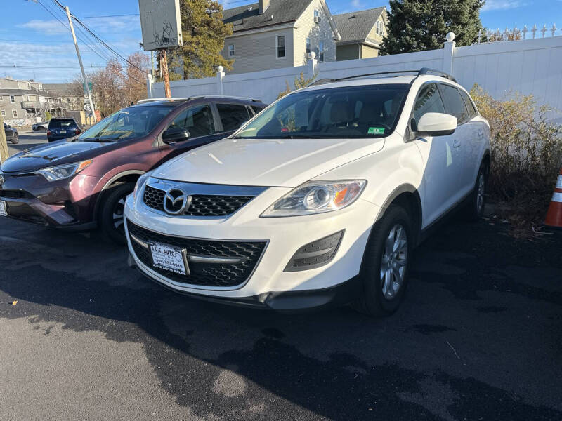 Mazda CX-9's photo