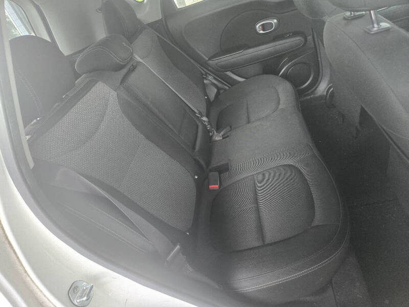 2017 Kia Soul +