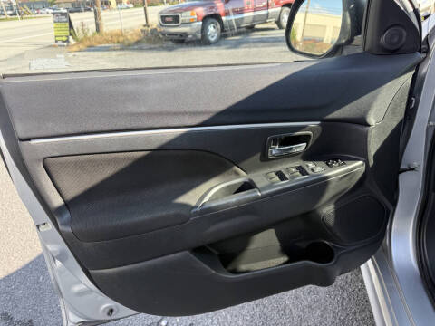 2012 Mitsubishi Outlander Sport SE