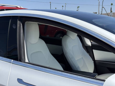 2020 Tesla Model 3 Standard Range Plus