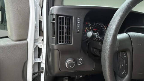 2024 GMC Savana 2500
