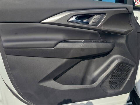 2026 Chevrolet Equinox EV LT 1