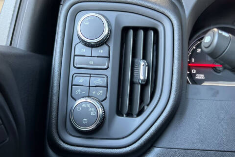 2025 GMC Sierra 2500HD Pro