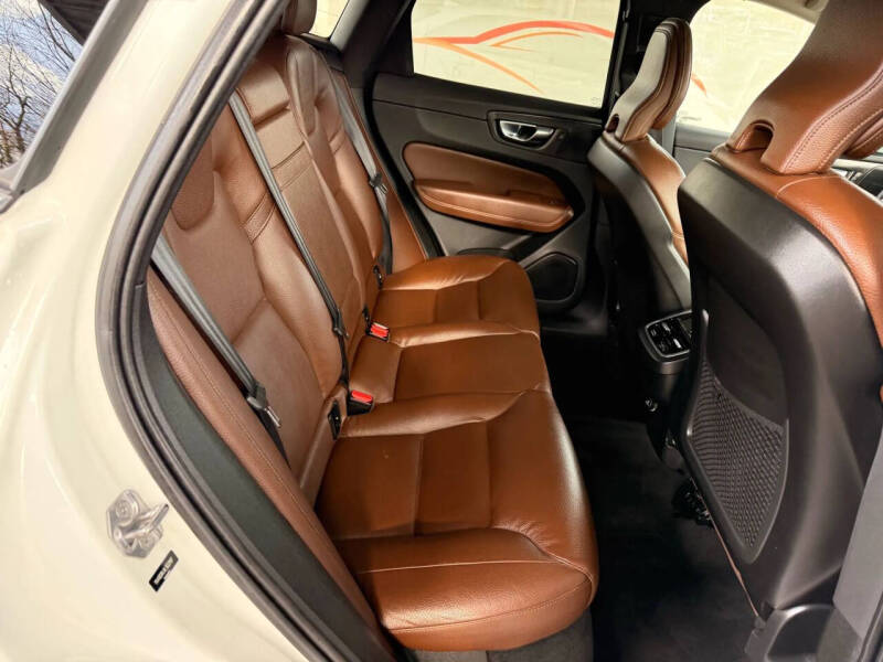 2020 Volvo XC60 T5 Inscription