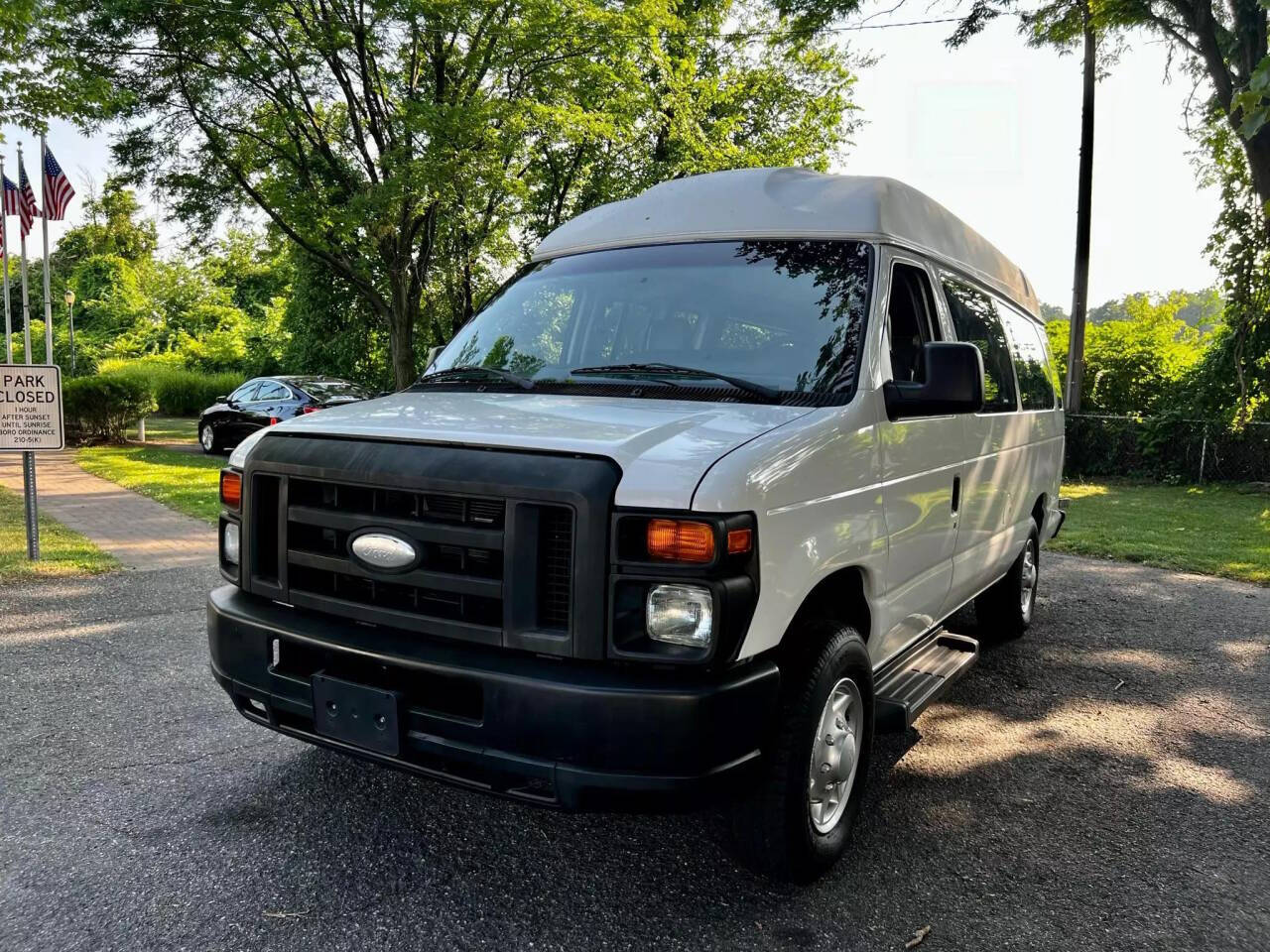 2007 Ford E-Series for sale at H&M Used Cars in Passaic, NJ