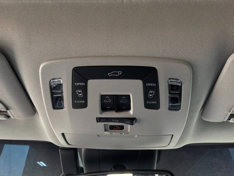 2025 Toyota Sienna