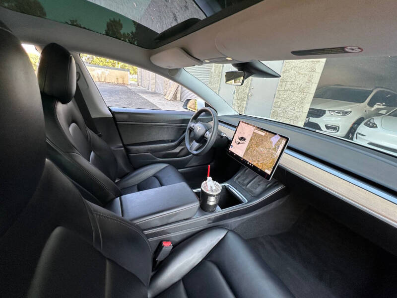 2021 Tesla Model 3 Base photo 18