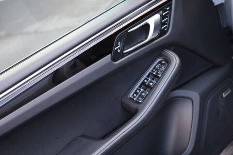 2023 Porsche Macan S