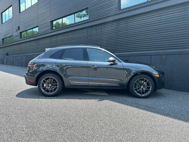 2026 Porsche Macan T