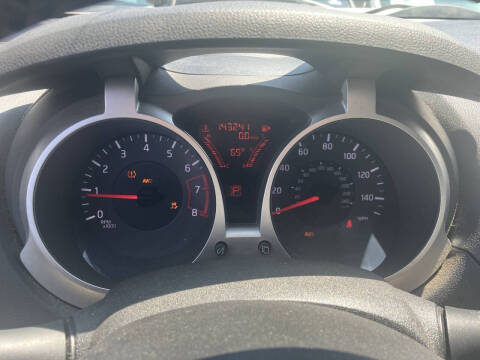 2011 Nissan JUKE SV