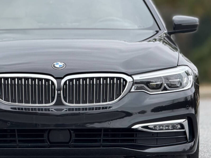 2018 BMW 5 Series 540i