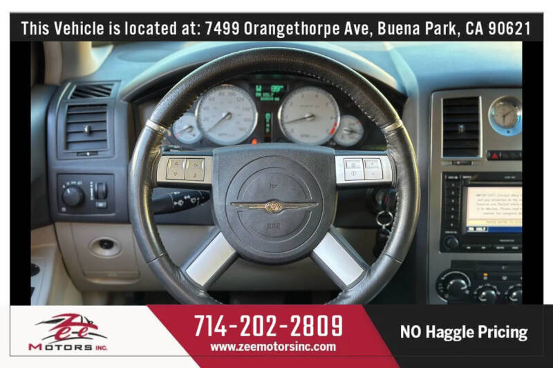 2006 Chrysler 300 SRT-8