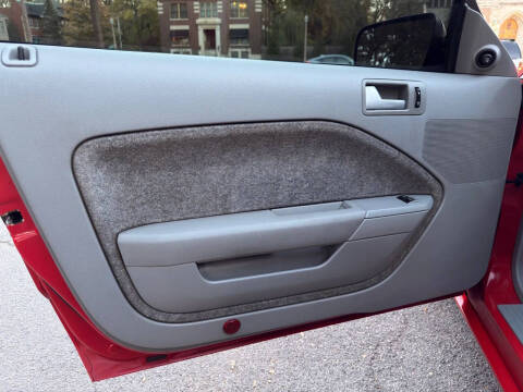 2008 Ford Mustang GT Deluxe