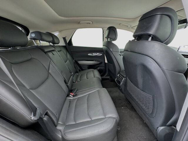 2024 Genesis GV70 2.5T Standard